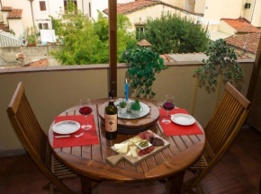 Romantico Balcone in Centro Florence